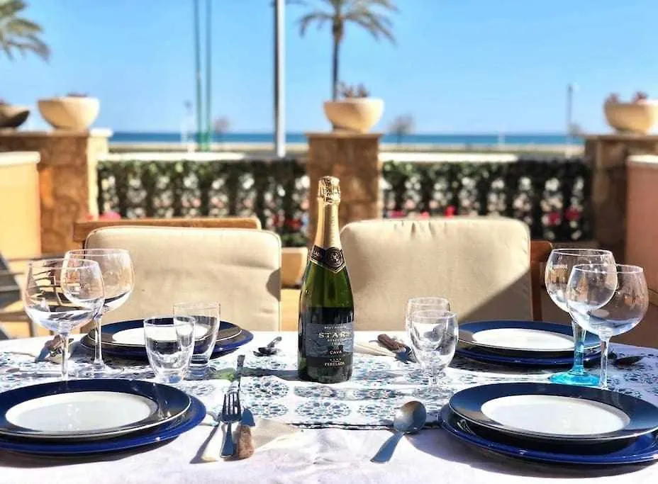 Encantador Apto. Con Gran Terraza Frente Al Mar Empuriabrava