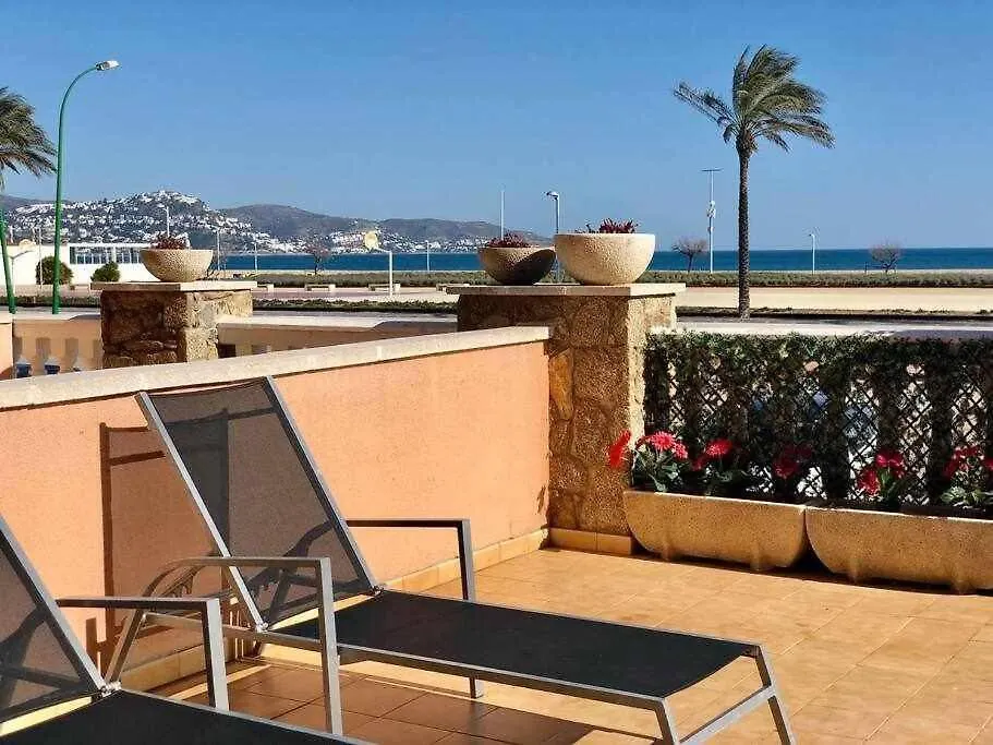 Encantador Apto. Con Gran Terraza Frente Al Mar Empuriabrava Spain